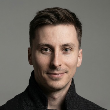 UI/UX Designer