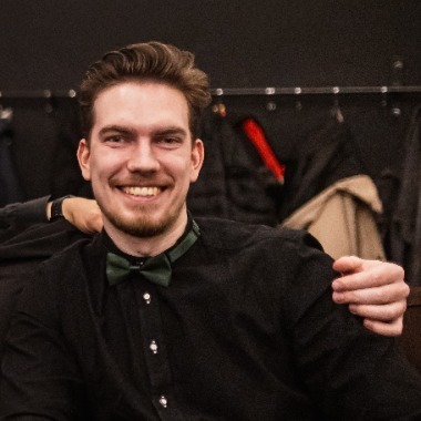 Fotograf, střihač videí, lektor