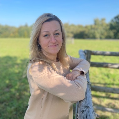 Interiérová designerka, výtvarná činnost