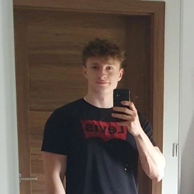 Tvorba webových stránek a aplikací. Tvorba TSQL procedur funkcí a optimalizace.