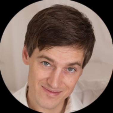 IT specialista, softwarový architekt, analytik,  programátor, tester, UI/UX designér, grafik