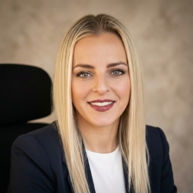 Specialistka na obchod, marketing a komunikaci