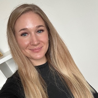 Junior marketing specialist