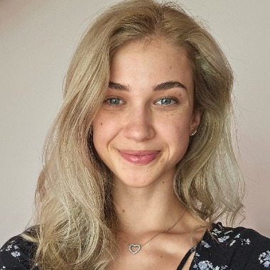 Copywriter / Photographer / Language Teacher & Translator