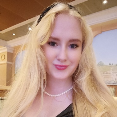 Specialistka na cestovní obsah pro hotely a CK