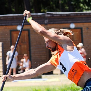 Frontend vyvojar s presahem do UI/UX designu