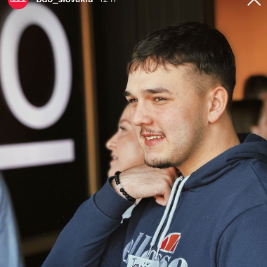 Student vysoké školy se zaměřením na manažerské účetnictví