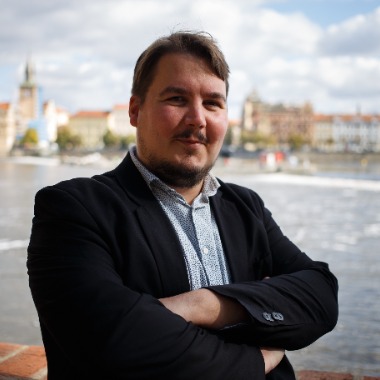 Moderátor, podcaster, ghost writer