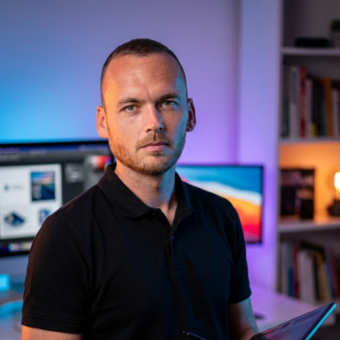 Content creator – grafika a střih videa