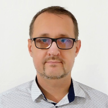 Web developer, full-stack programming, UI/UX design,  e-learning.